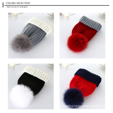 Factory wholesale two tones fox fur pom acrylic cuffed knitted hat